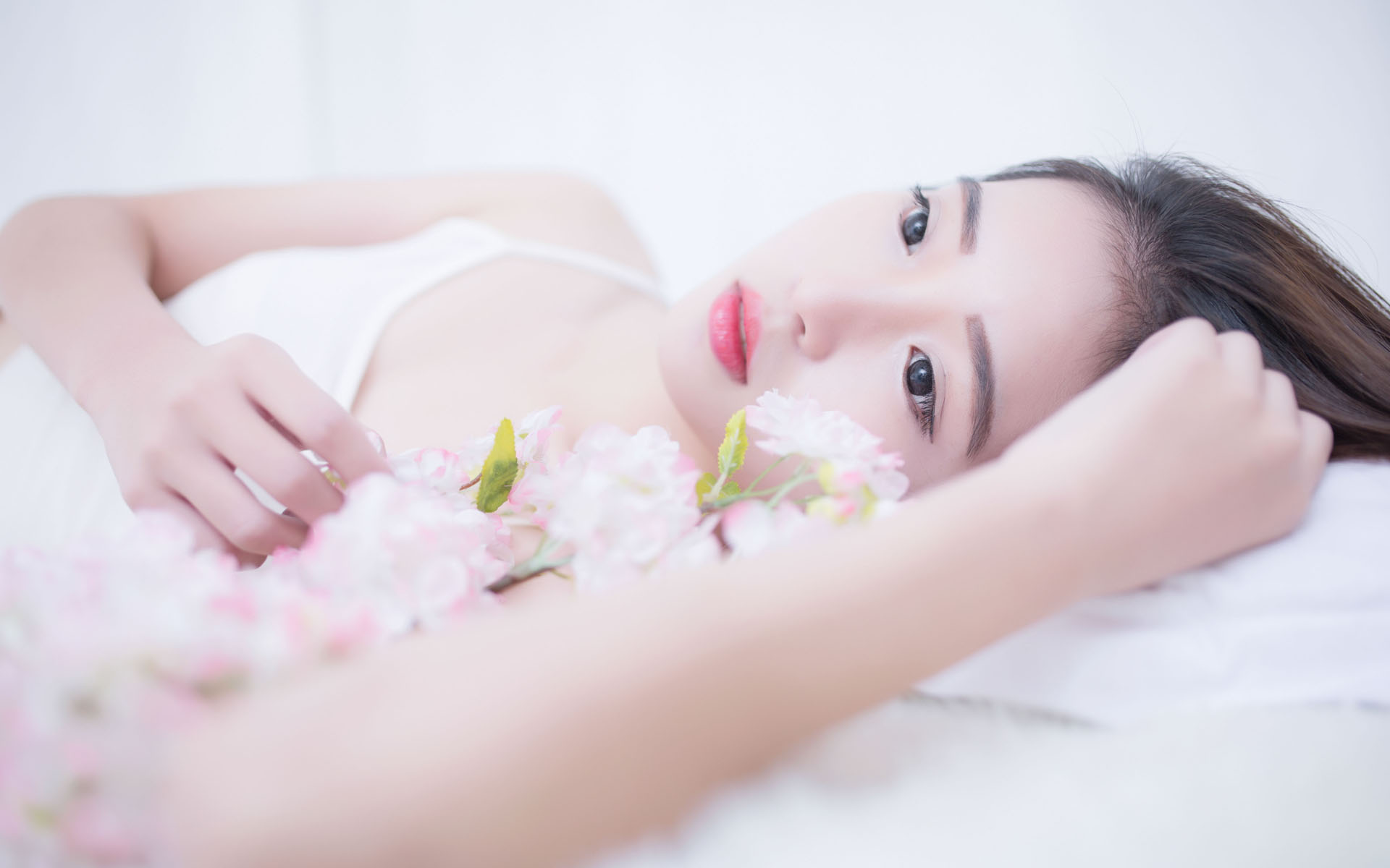 李强同澳大利亚总理阿尔巴尼斯共同出席第八届中澳工商界首席执行官圆桌会